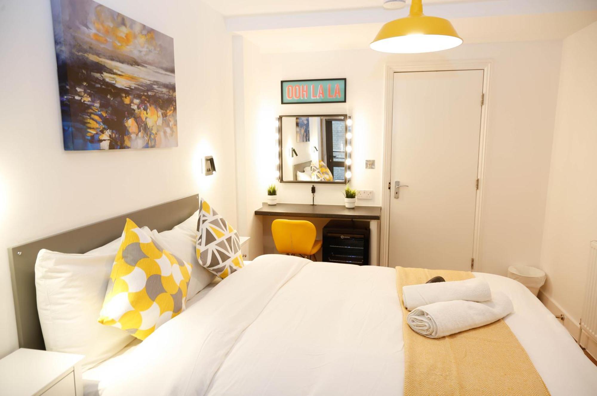 New Luxury Rooms In The Heart Of London Next To Shops, Cafes, Bars & Metro With Shared Bathrooms エクステリア 写真