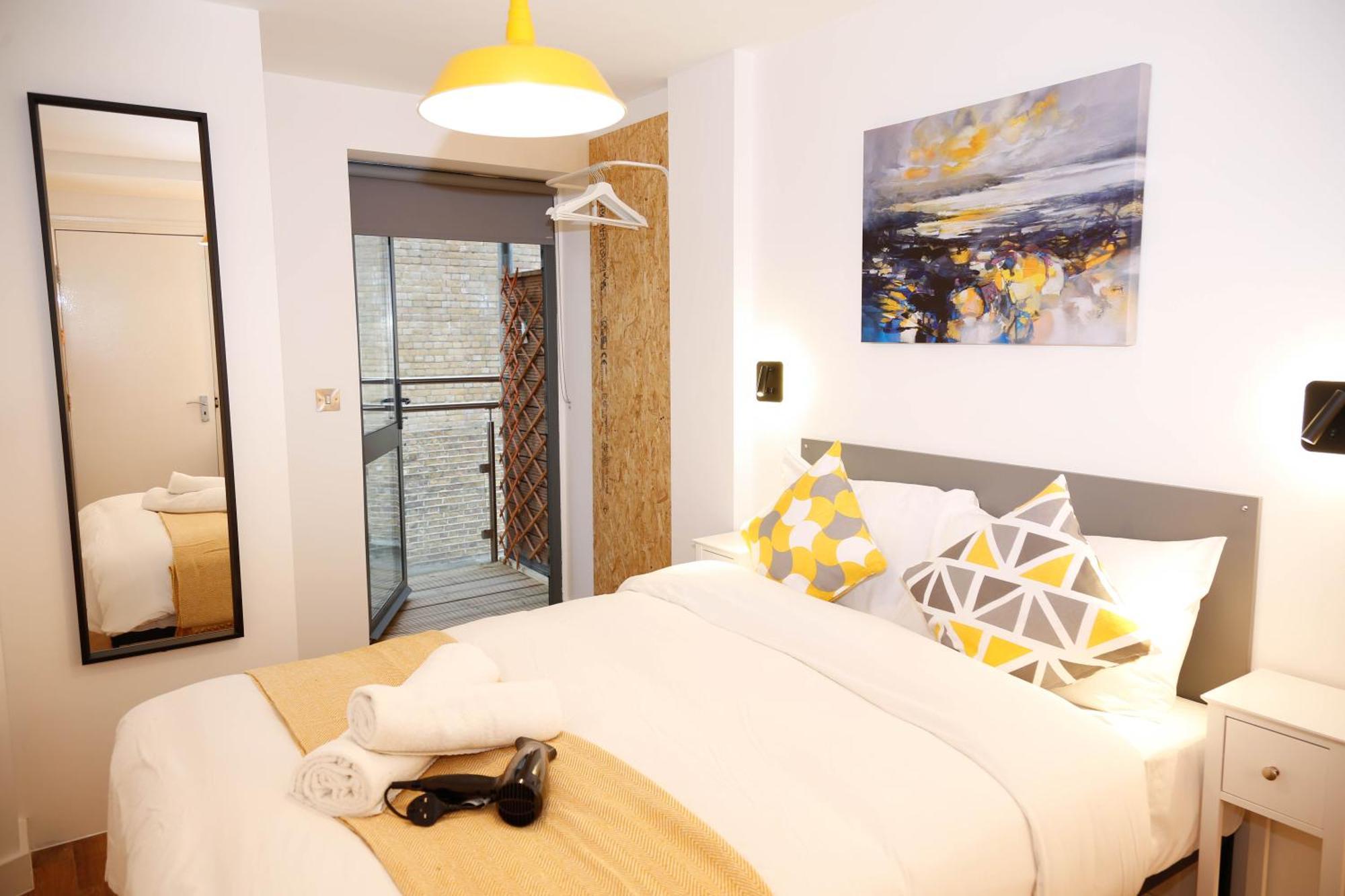 New Luxury Rooms In The Heart Of London Next To Shops, Cafes, Bars & Metro With Shared Bathrooms エクステリア 写真