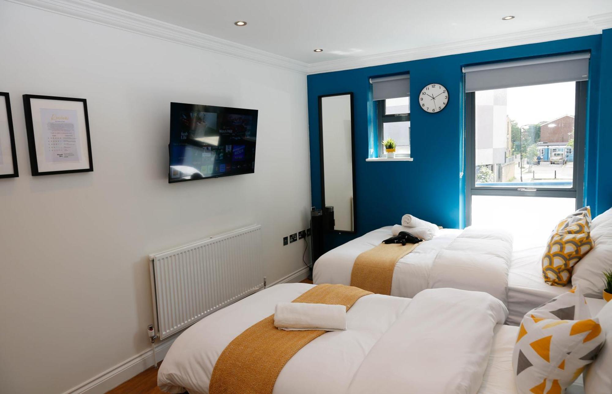 New Luxury Rooms In The Heart Of London Next To Shops, Cafes, Bars & Metro With Shared Bathrooms エクステリア 写真