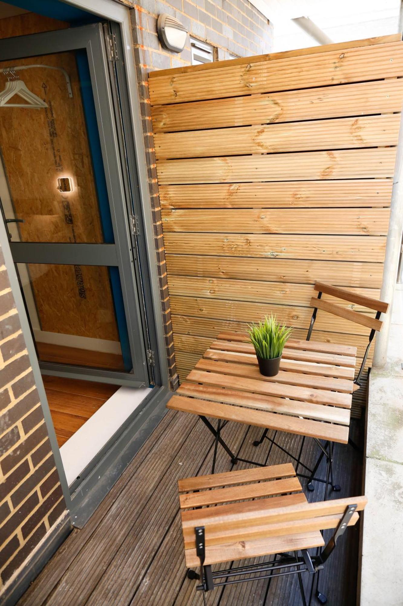 New Luxury Rooms In The Heart Of London Next To Shops, Cafes, Bars & Metro With Shared Bathrooms エクステリア 写真