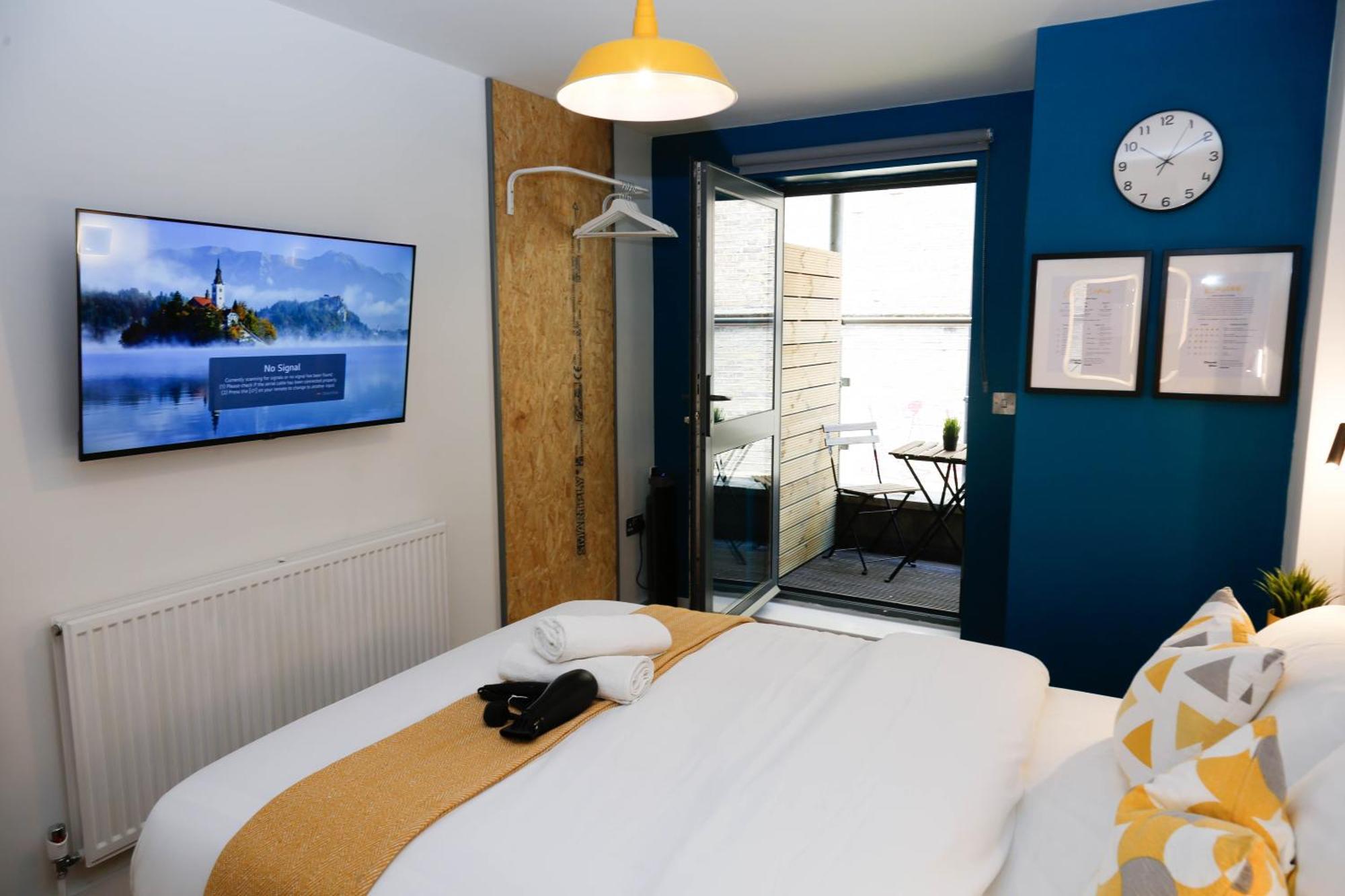 New Luxury Rooms In The Heart Of London Next To Shops, Cafes, Bars & Metro With Shared Bathrooms エクステリア 写真