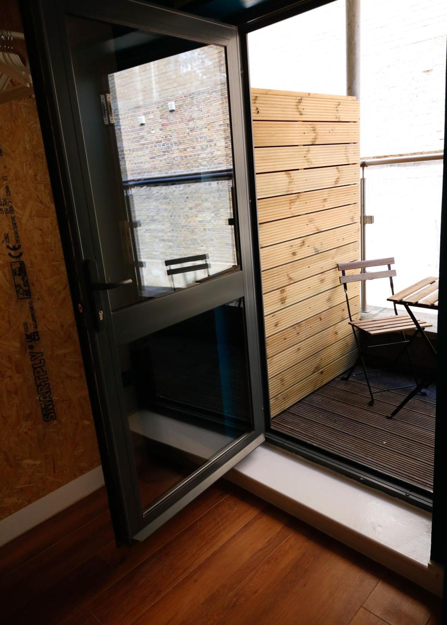 New Luxury Rooms In The Heart Of London Next To Shops, Cafes, Bars & Metro With Shared Bathrooms エクステリア 写真